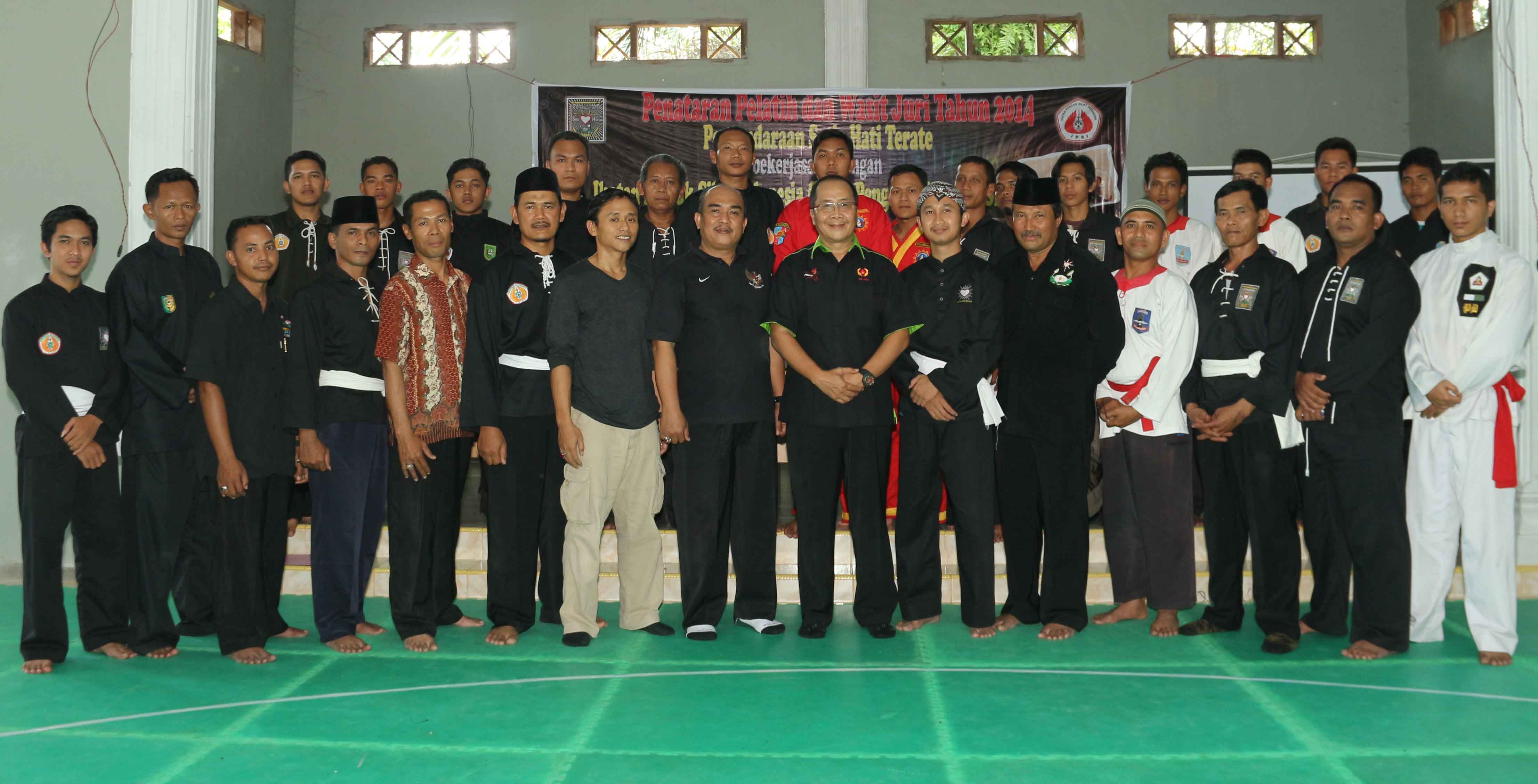 Follow Persaudaraan Setia Hati Tarate cabang Kuantan Singingi menggelar acara penataran pelatih, wasit dan juri yang diselenggarakan dari tanggal 31 januari sampai 2 februari 2014. [&hellip;]